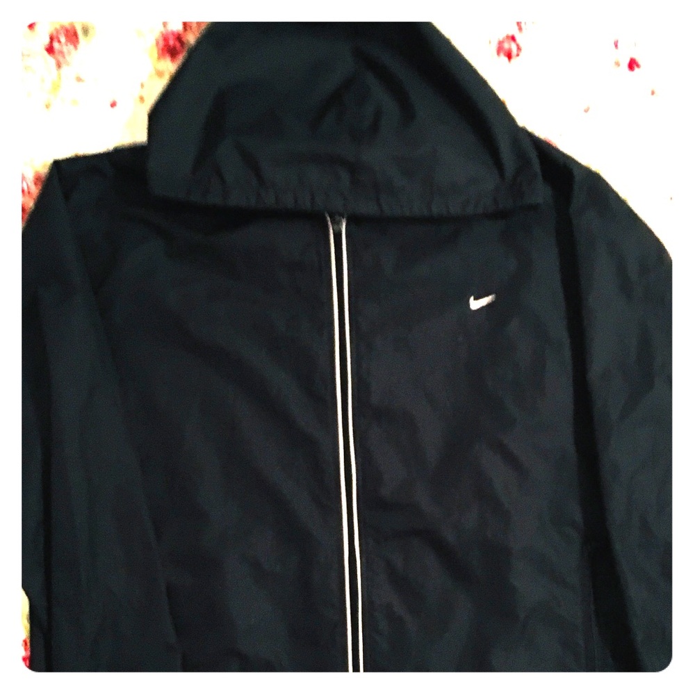 Women’s Nike Dri-Fit running/rain jacket hooded XL